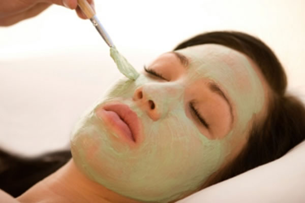 ¡Las mejores mascarillas faciales caseras o&nbsp;naturales!